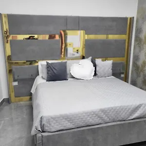 Appartamento La Petite Maison, Napoli